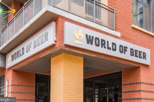 1111 Fallsmead Way, Rockville MD 20854-5549 exterior