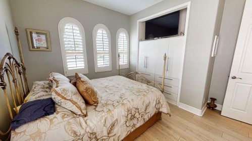 9601 Royal Poinciana Dr, Fort Pierce FL  34987-2508 exterior