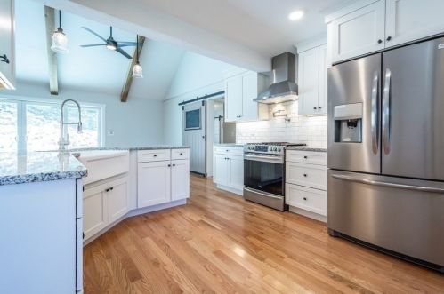 62 Dudley Rd, Sutton MA 01590-3037 exterior