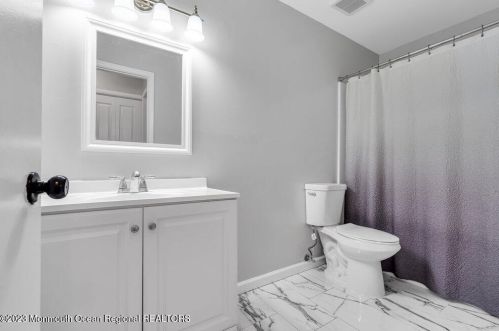 903 Callas Ct, Jackson Twp NJ  08527-4129 exterior