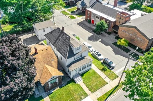 24 138th St, Chicago, IL 60827-2923