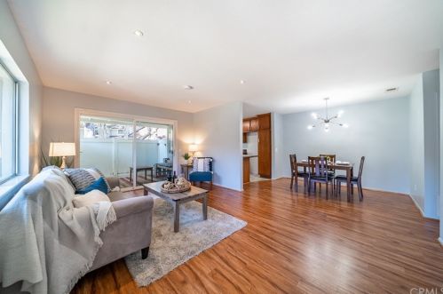 2374 Coventry Cir, Fullerton, CA 92833-1271