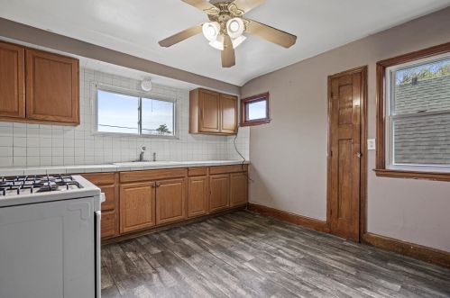 4506 37th St, Milwaukee WI  53209-5910 exterior