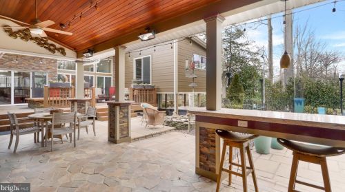 4512 Dolphin Ln, Alexandria VA 22309-3110 exterior