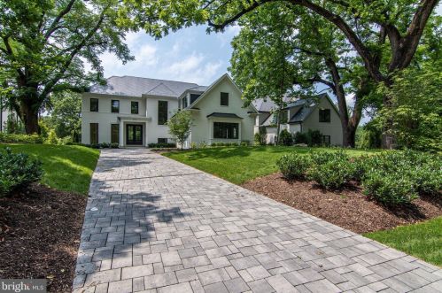 3010 University Ter, Washington, DC 20016-3463