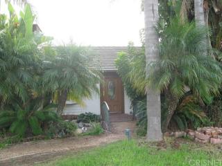 1582 Teal Club Rd, Oxnard, CA 93030-8639