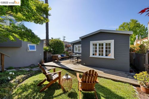 1614 Capistrano Ave, Berkeley CA 94707-1803 exterior