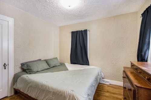 3226 Miami Ave, Kalamazoo MI  49048-1219 exterior