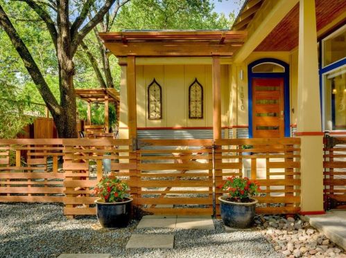 1510 Edgewood Ave, Austin TX 78722-1935 exterior