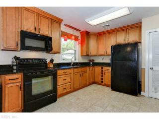 1308 Altoona St, Chesapeake, VA 23320-2405