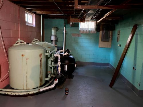 1241 Norton Ave, Meskegon MI 49441-4318 exterior