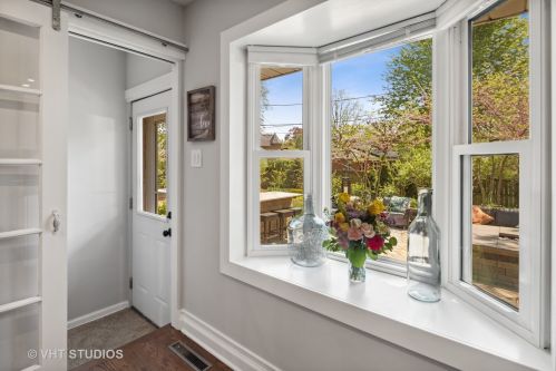 520 Pr Ave, Naperville IL 60540-6716 exterior