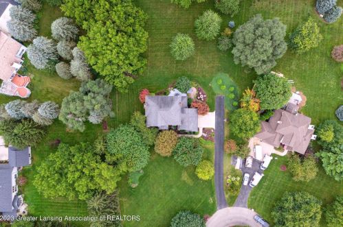 4406 Carmine Ct, Dewitt MI 48820-9183 exterior