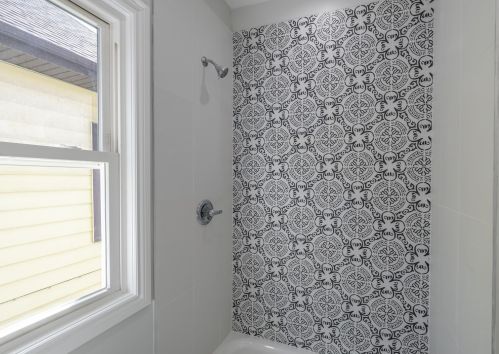 5437 Thomas St, Chicago IL 60651-2813 exterior