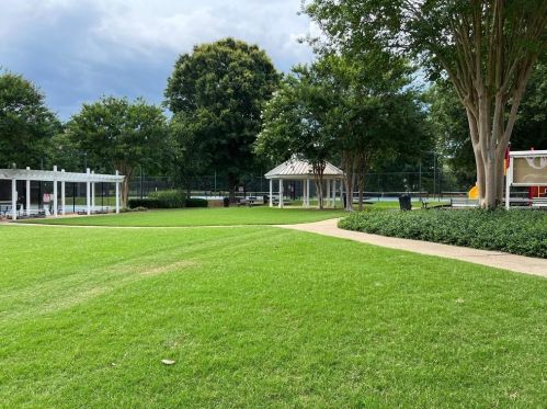 8690 Stone Riv Dr, Gainesville GA 30506-4854 exterior