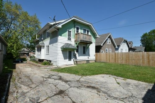 1436 57th St, Milwaukee WI  53214 exterior