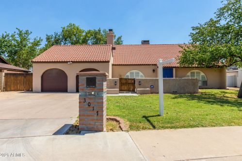 3017 Christy Dr, Phoenix, AZ 85029-4225