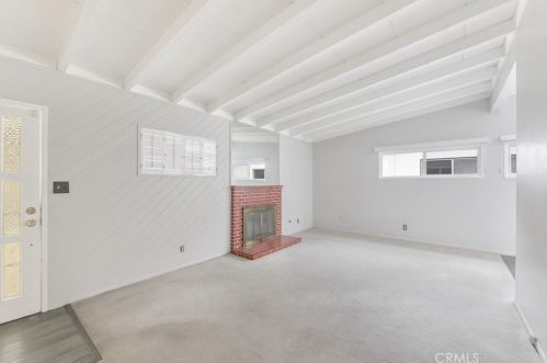 2106 Carol Dr, Fullerton CA 92833-3010 exterior