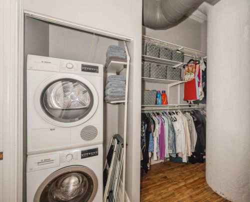 523 Plymouth Ct, Chicago IL 60605-1511 exterior