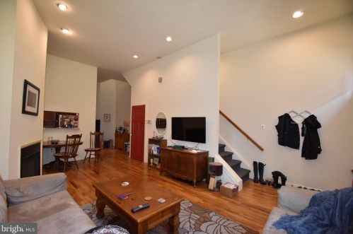 1702 Kater St, Philadelphia PA  19146-1540 exterior