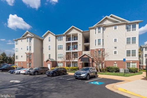 1530 Spring Gate Dr, Mc Lean VA  22102-3418 exterior