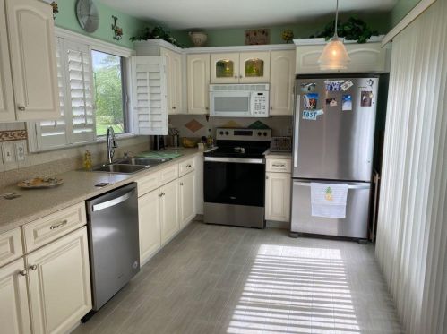 1702 Balmoral Ct, Fort Pierce FL exterior