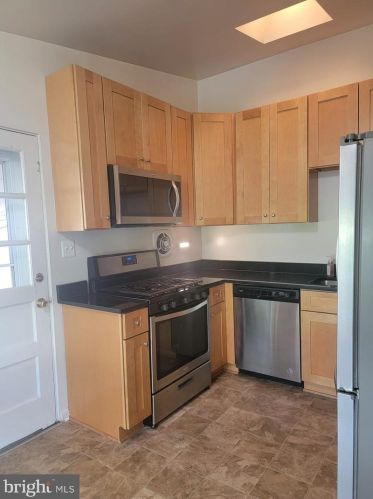 1622 Macon St, Mc Lean VA  22101-5127 exterior