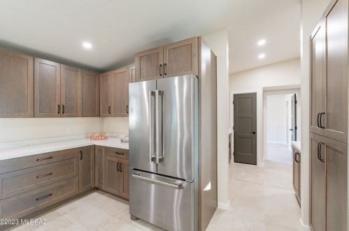 5862 Camino Arenosa, Tucson AZ  85718-4650 exterior