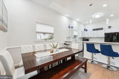 5117 Mount Vernon Memorial Hwy, Alexandria VA  22309-3319 exterior