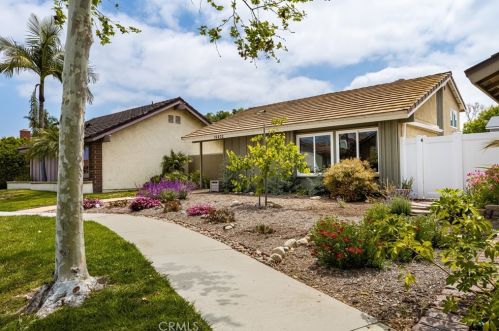 14402 Raintree Rd, Tustin CA  92780-6930 exterior