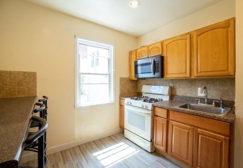 703 28 St, Union City NJ 07087-2305 exterior