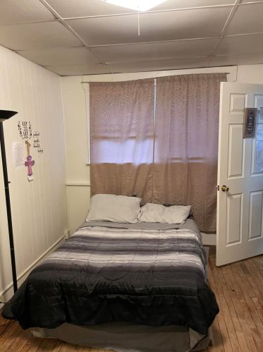 218 Hutchinson St, Big Rapids MI 49307-1718 exterior