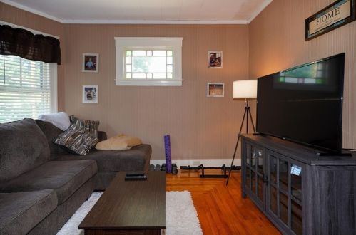 121 Hope Ave, Worcester MA 01603-2237 exterior