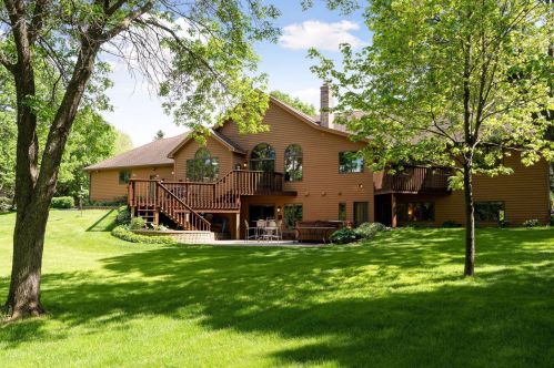 4429 Dorchester Dr, Saint Paul MN 55129-9570 exterior