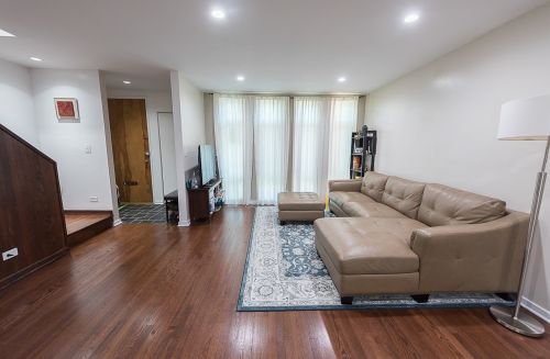 5225 Kimbark Ave, Chicago IL  60615-4009 exterior