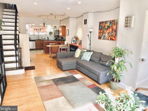 1522 Camac St, Philadelphia PA  19147-6208 exterior