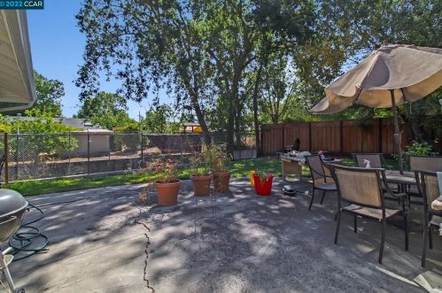 1961 Ardith Dr, Concord CA 94523-2826 exterior