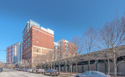 2001 Calumet Ave, Chicago IL  60616-1406 exterior