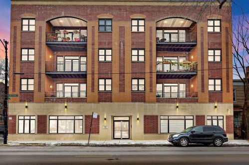 3025 California Ave, Chicago IL  60618-7009 exterior