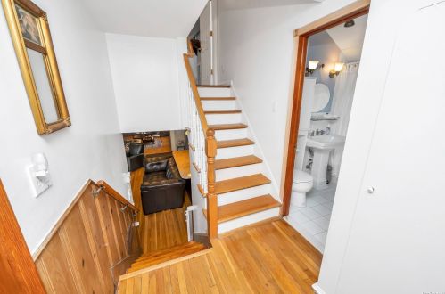 3 Lyons St, Huntington Station NY 11747-1000 exterior