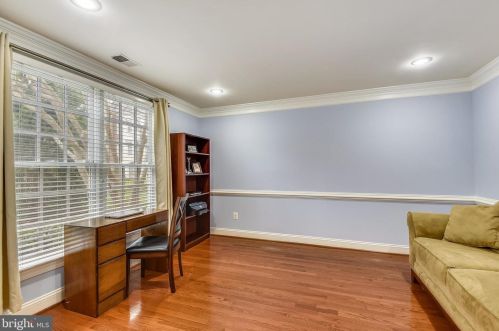 337 Fayette St, Alexandria VA 22314-2201 exterior