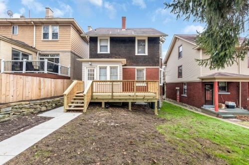 1692 Hillsdale Ave, Pittsburgh PA 15216-2018 exterior