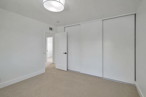 501 Crosslees Dr, San Jose CA  95111-1828 exterior