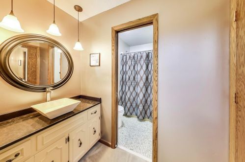 1975 Betty Jane Ct, Saint Paul MN 55109 exterior