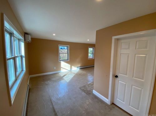 16 Daria Dr, Poughkeepsie NY 12603-5430 exterior