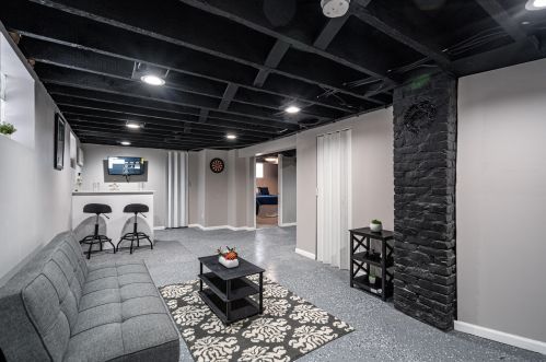 2524 Becher St, Milwaukee WI  53215-2521 exterior