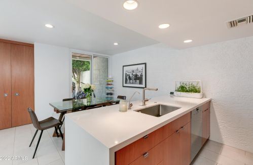 4658 40 St, Phoenix AZ 85040-2918 exterior