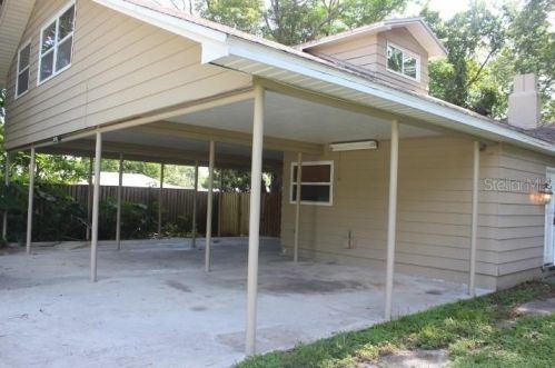 9619 55th St, Tampa, FL 33617-4723