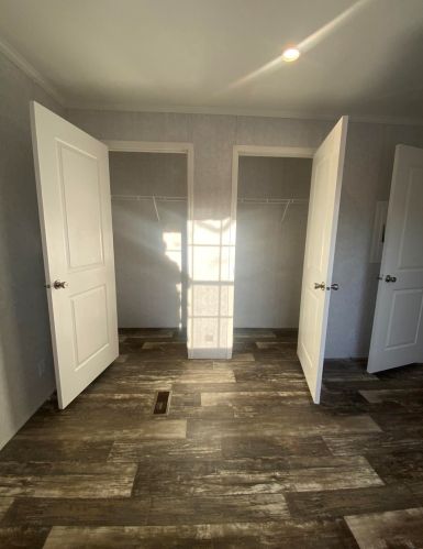 29 Hazel Dr, Concord NH 03301-3426 exterior