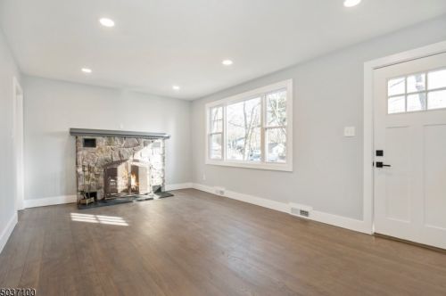 67 Shawnee Trl, Wharton NJ  07885-2925 exterior